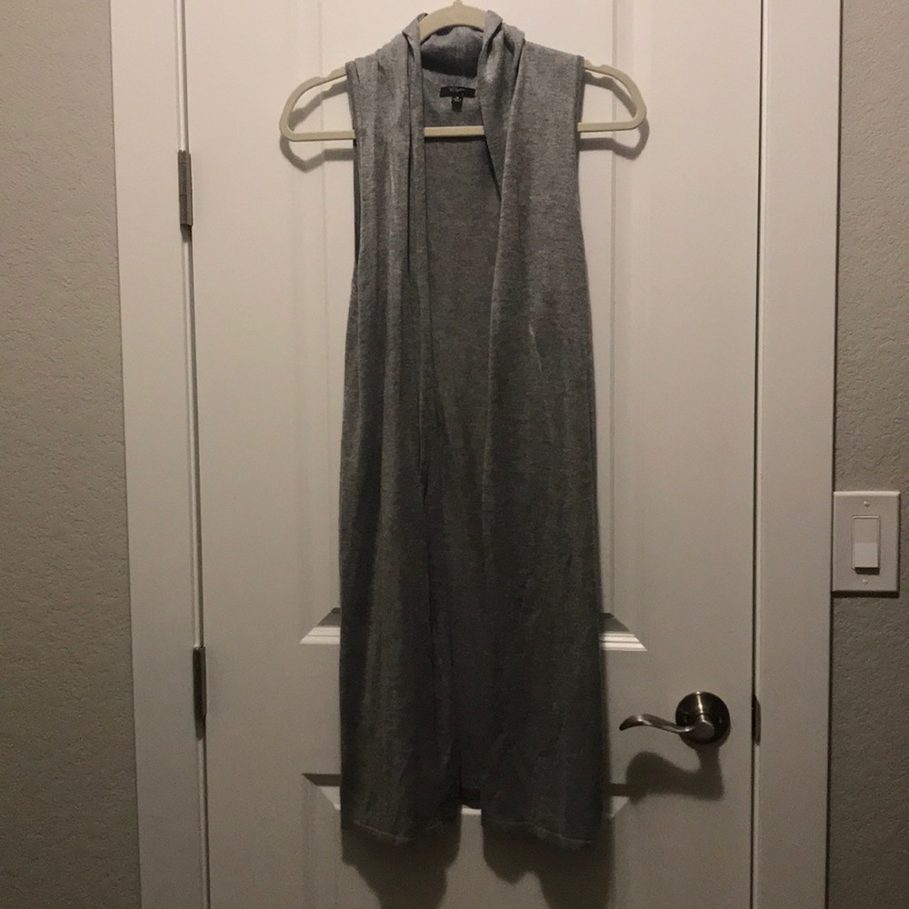 Gray sleeveless cardigan